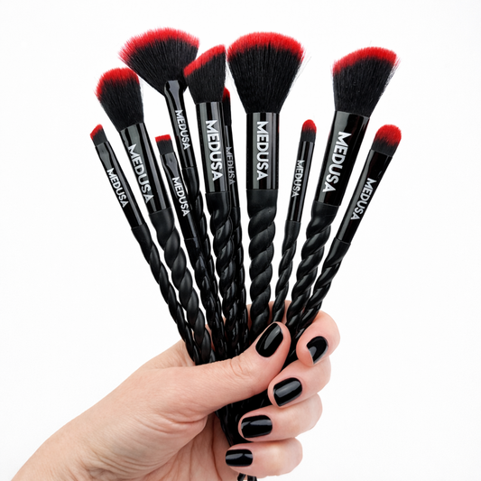 gothic-unicorn-brush-set-1