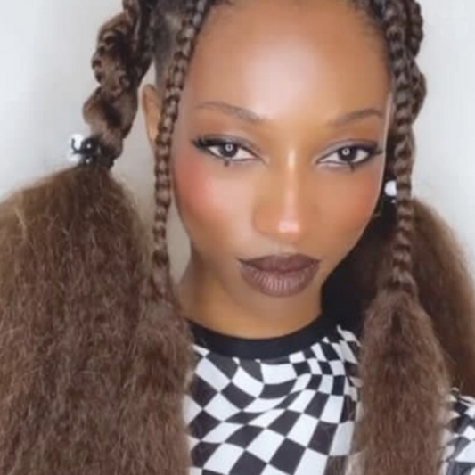 Model using Magical Makeup Setting Spray to slay all day. @emmaelizabeth_mua