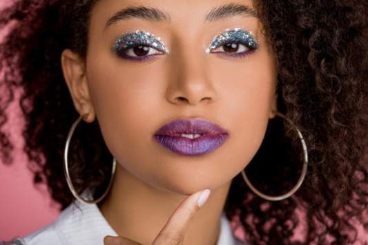 Model wearing Glitter Eyeshadow makeup Look