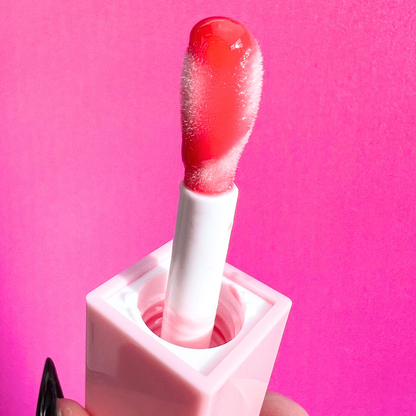 Lip Oil - Pomegranate applicator