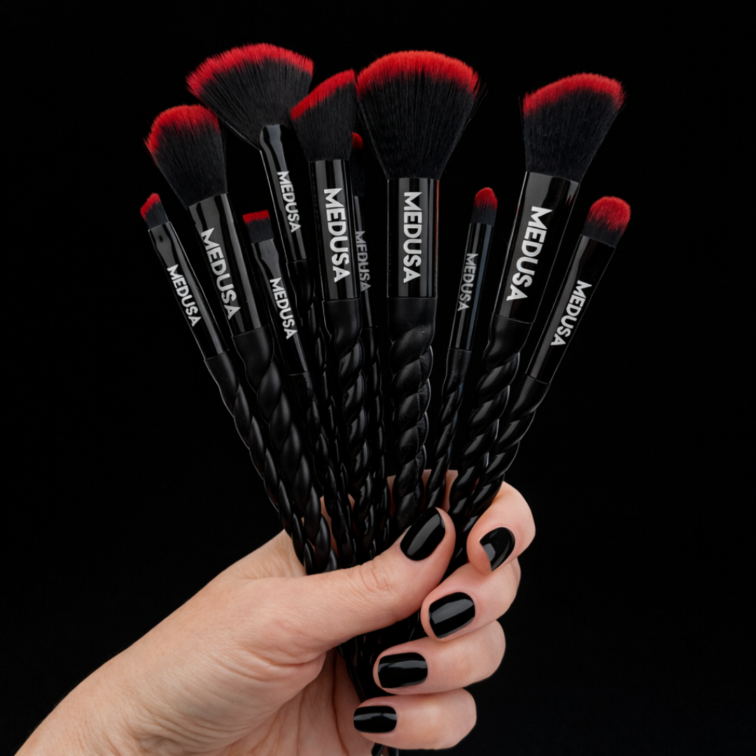 gothic-unicorn-brush-set-1-black